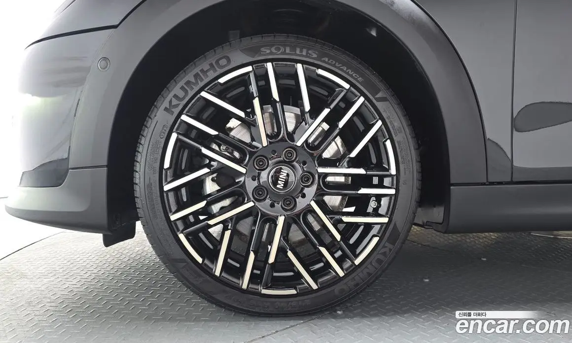 Mini Cooper 2025 2.0 автомат (гидро), фото 4