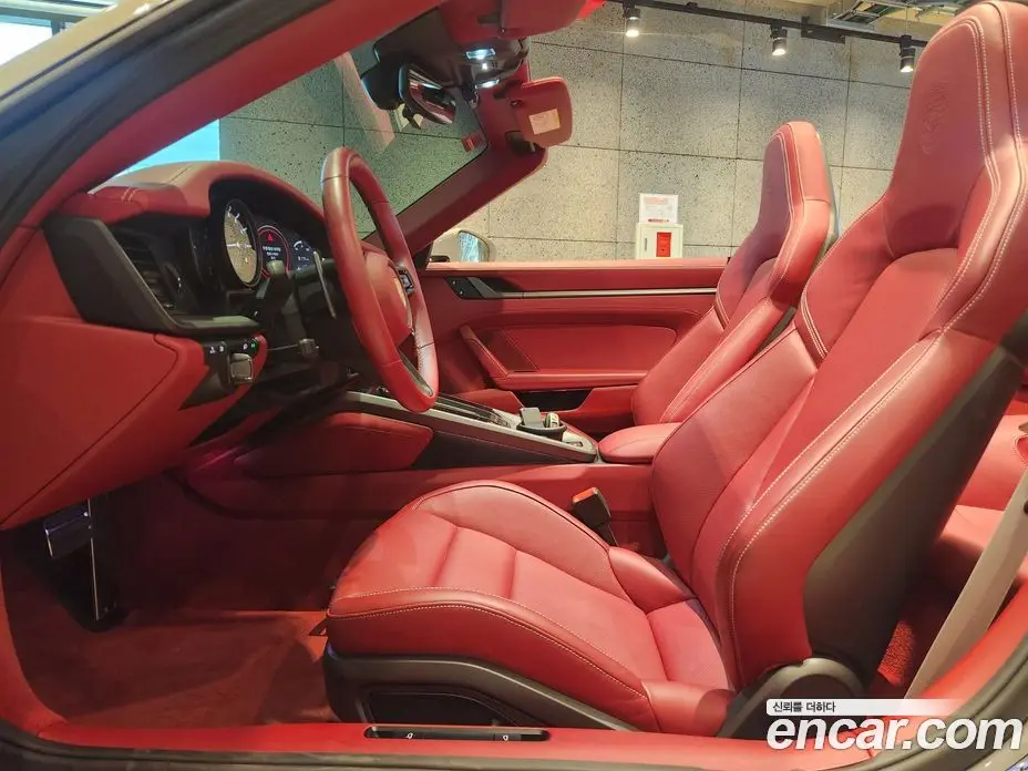 Porsche 911 2024 3.0 автомат (гидро), фото 13 Porsche 911 2024 3.0 автомат (гидро), фото 13
