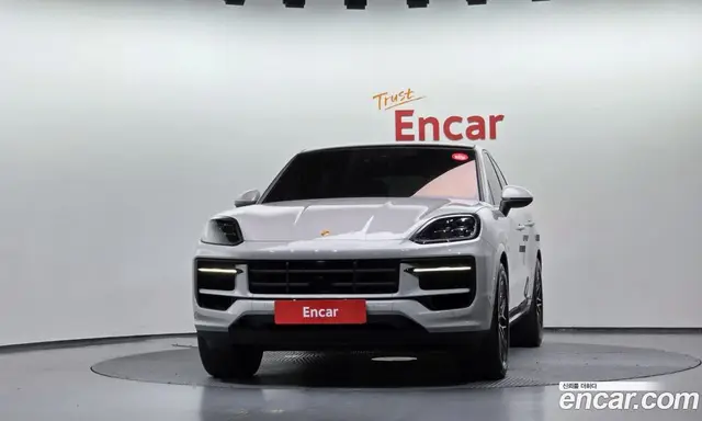 Porsche Cayenne 2024 3.0 автомат (гидро), миниатюра 3