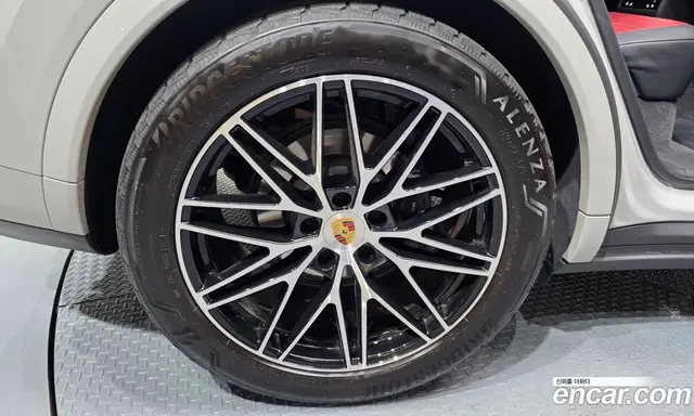 Porsche Cayenne 2024 3.0 автомат (гидро), миниатюра 5