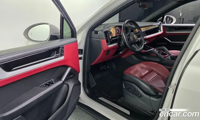 Porsche Cayenne 2024 3.0 автомат (гидро), миниатюра 10
