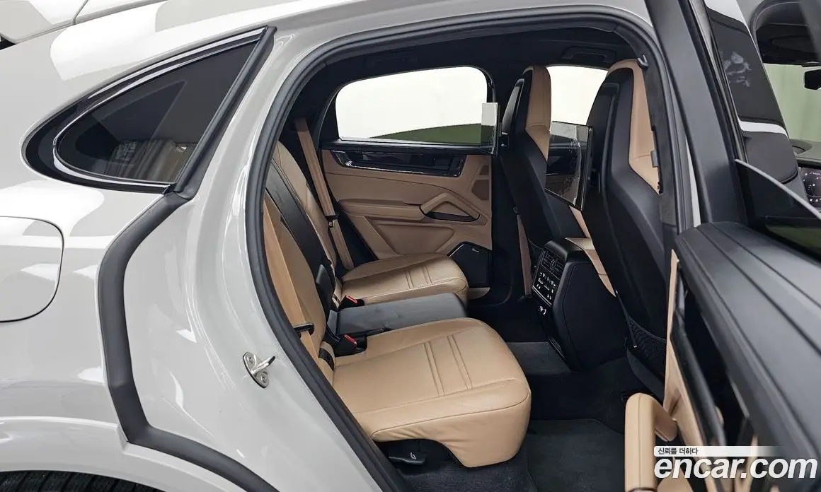 Porsche Cayenne 2025 4.0 автомат (гидро), фото 12 Porsche Cayenne 2025 4.0 автомат (гидро), фото 12