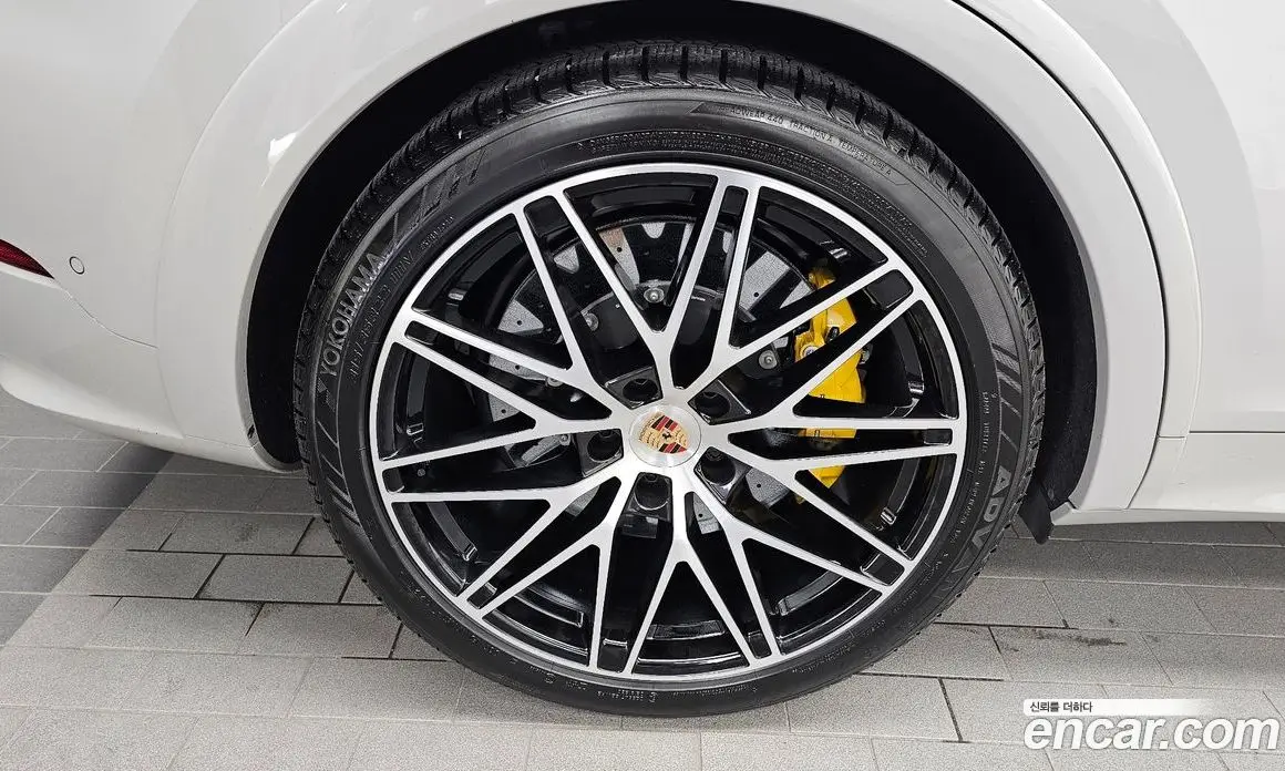 Porsche Cayenne 2025 4.0 автомат (гидро), фото 5 Porsche Cayenne 2025 4.0 автомат (гидро), фото 5