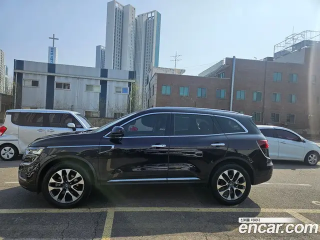 Renault (Samsung) QM6 2017 2.0 автомат (гидро), миниатюра 3 Renault (Samsung) QM6 2017 2.0 автомат (гидро), миниатюра 3