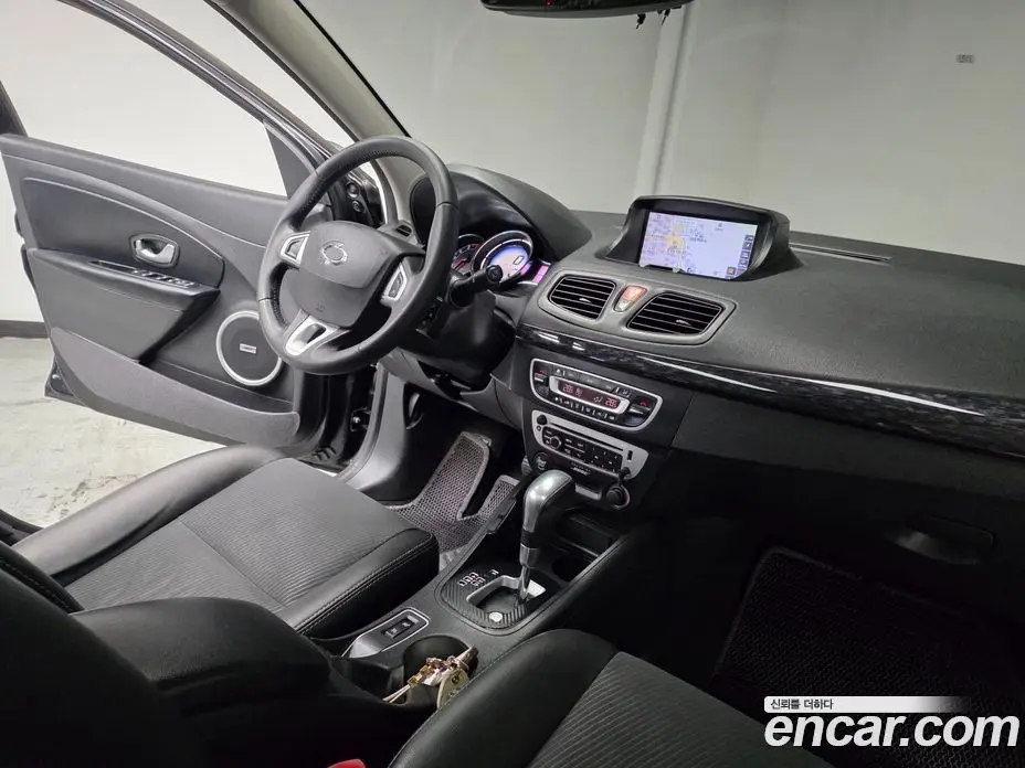Renault (Samsung) SM3 2014 1.6 автомат (гидро), фото 7 Renault (Samsung) SM3 2014 1.6 автомат (гидро), фото 7