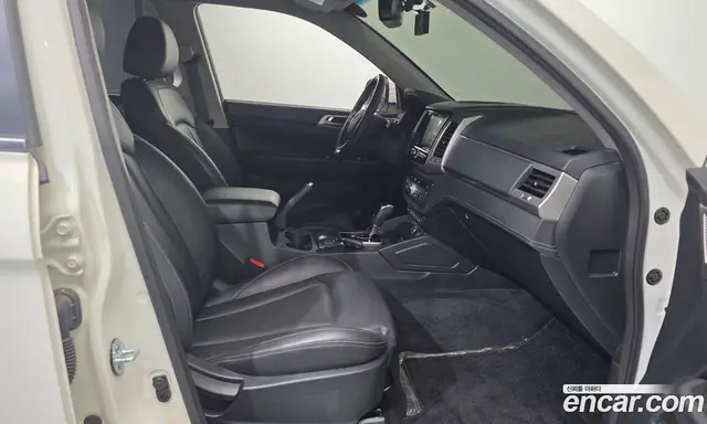 SsangYong Rexton 2018 2.2 автомат (гидро), миниатюра 11 SsangYong Rexton 2018 2.2 автомат (гидро), миниатюра 11