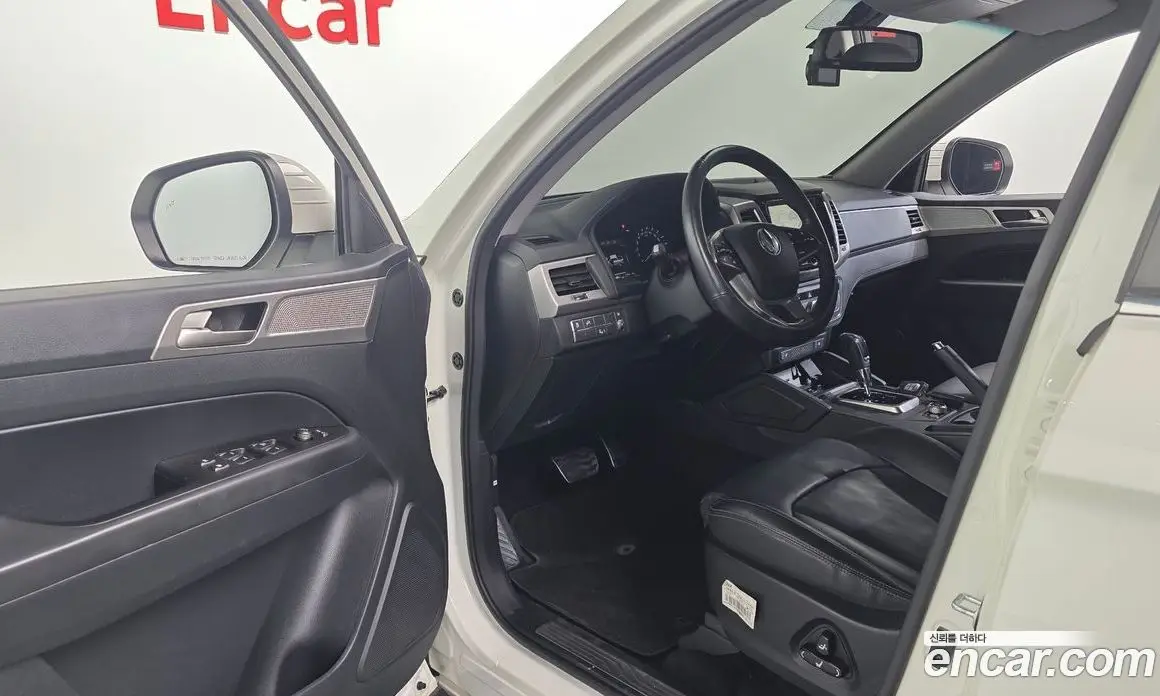 SsangYong Rexton 2018 2.2 автомат (гидро), фото 10 SsangYong Rexton 2018 2.2 автомат (гидро), фото 10