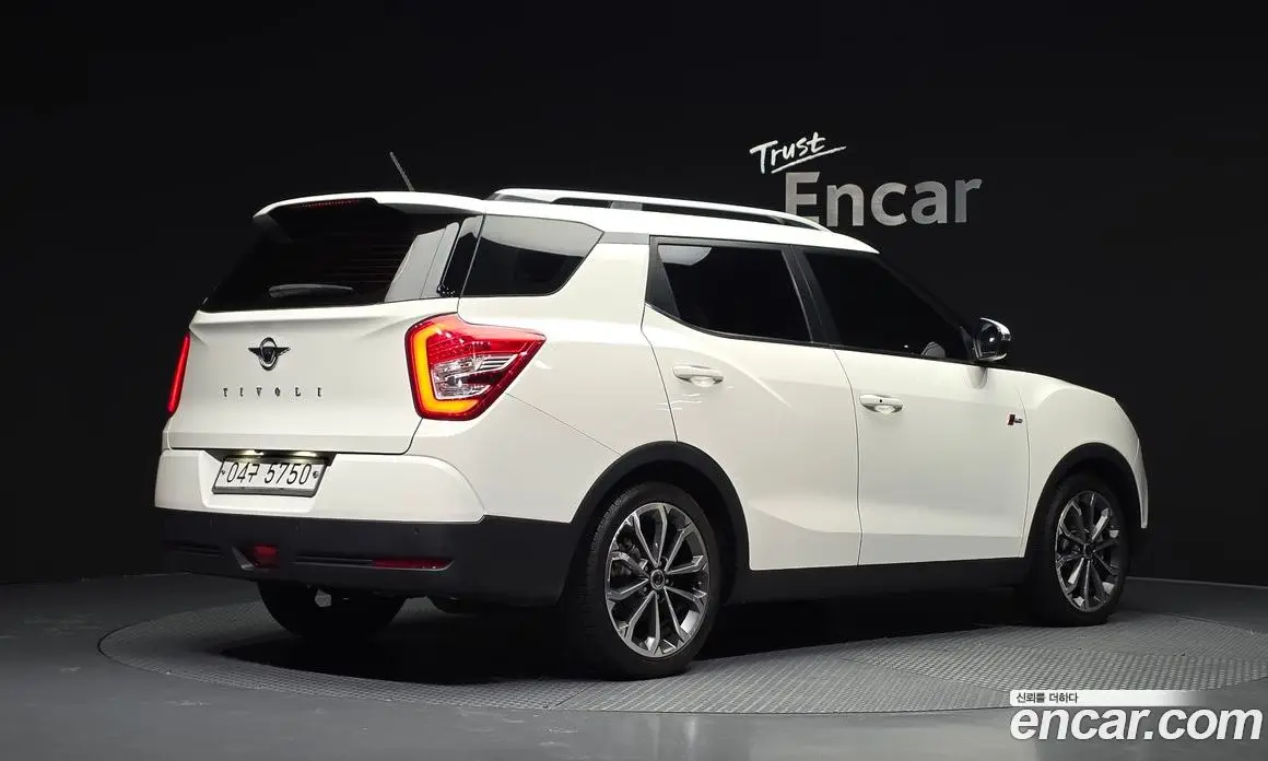SsangYong TIBOLI 2017 1.6 автомат (гидро), фото 2 SsangYong TIBOLI 2017 1.6 автомат (гидро), фото 2
