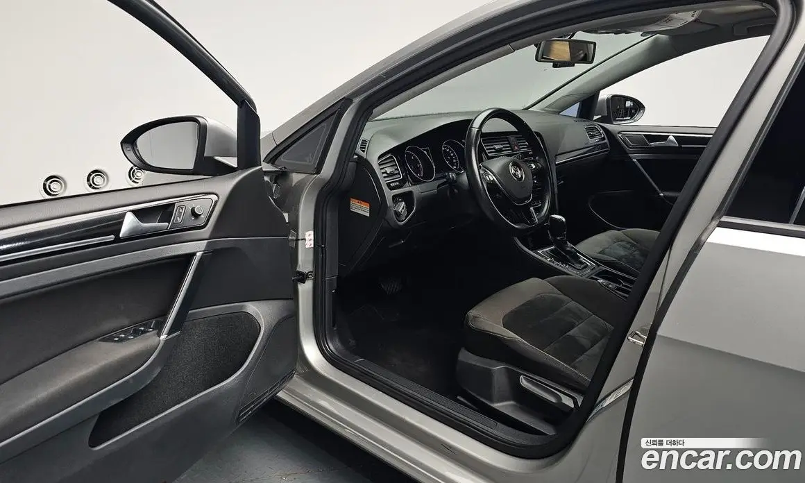 Volkswagen Golf 2014 2.0 автомат (гидро), фото 10 Volkswagen Golf 2014 2.0 автомат (гидро), фото 10