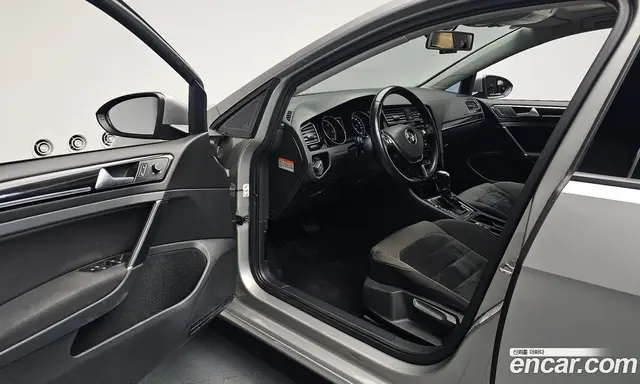Volkswagen Golf 2014 2.0 автомат (гидро), миниатюра 10 Volkswagen Golf 2014 2.0 автомат (гидро), миниатюра 10