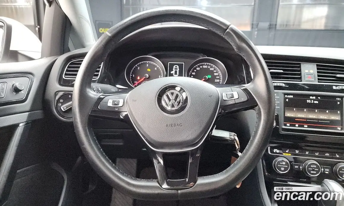 Volkswagen Golf 2015 2.0 автомат (гидро), фото 13 Volkswagen Golf 2015 2.0 автомат (гидро), фото 13