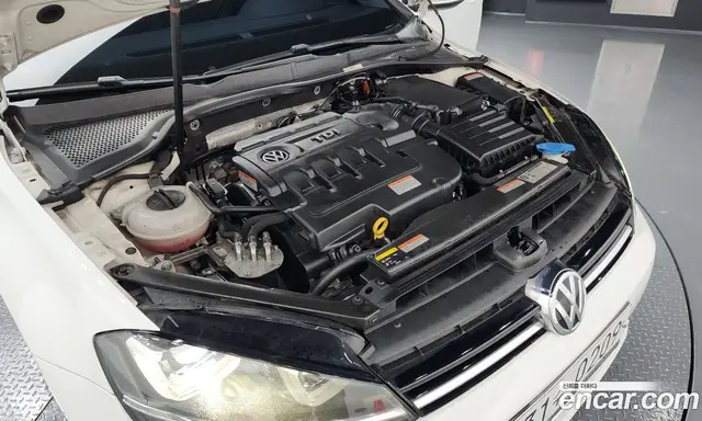Volkswagen Golf 2015 2.0 автомат (гидро), миниатюра 6 Volkswagen Golf 2015 2.0 автомат (гидро), миниатюра 6