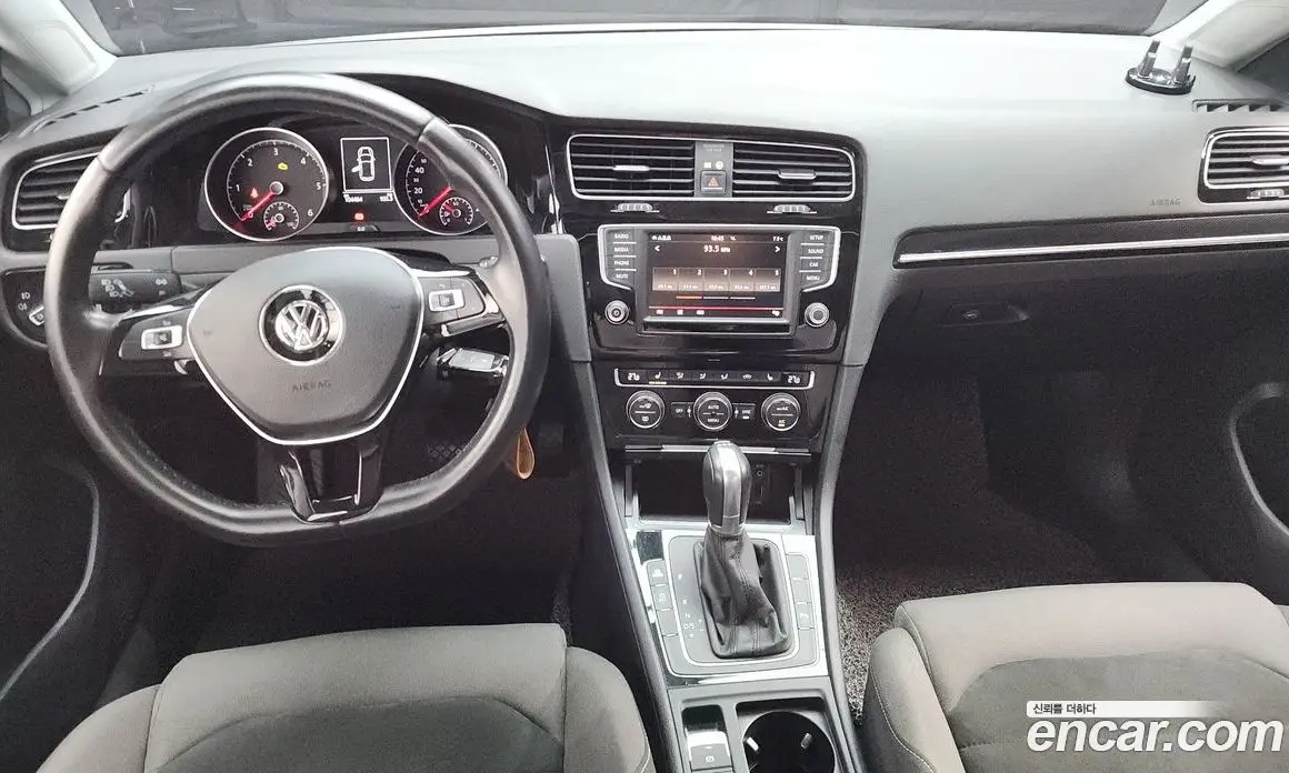 Volkswagen Golf 2015 2.0 автомат (гидро), фото 7 Volkswagen Golf 2015 2.0 автомат (гидро), фото 7