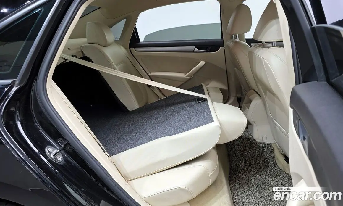 Volkswagen Passat 2014 1.8 автомат (гидро), фото 13 Volkswagen Passat 2014 1.8 автомат (гидро), фото 13