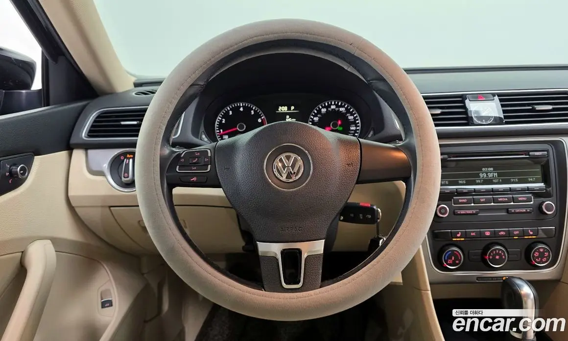 Volkswagen Passat 2014 1.8 автомат (гидро), фото 14 Volkswagen Passat 2014 1.8 автомат (гидро), фото 14