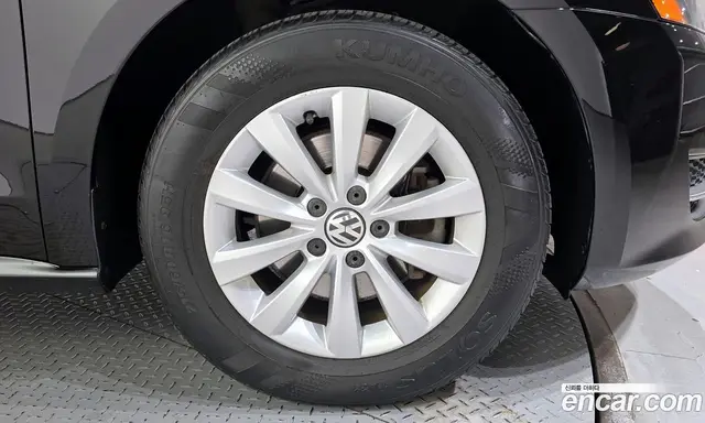 Volkswagen Passat 2014 1.8 автомат (гидро), миниатюра 5 Volkswagen Passat 2014 1.8 автомат (гидро), миниатюра 5
