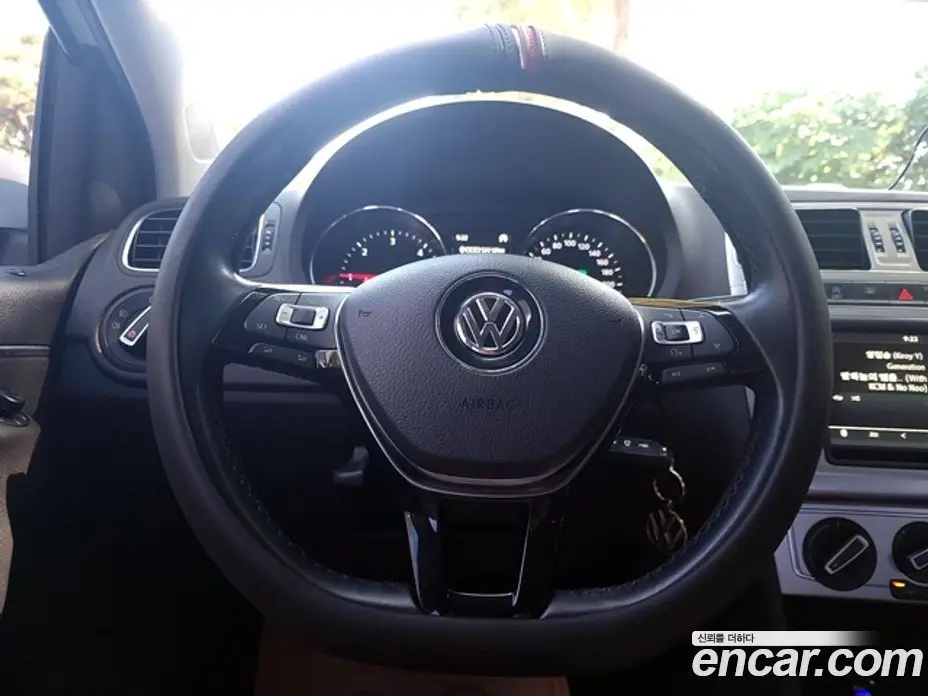 Volkswagen Polo 2015 1.4 автомат (гидро), фото 11 Volkswagen Polo 2015 1.4 автомат (гидро), фото 11