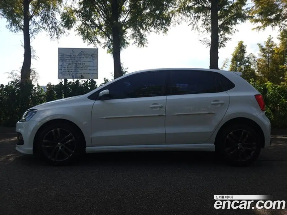 Volkswagen Polo 2015 1.4 автомат (гидро), фото 18 Volkswagen Polo 2015 1.4 автомат (гидро), фото 18