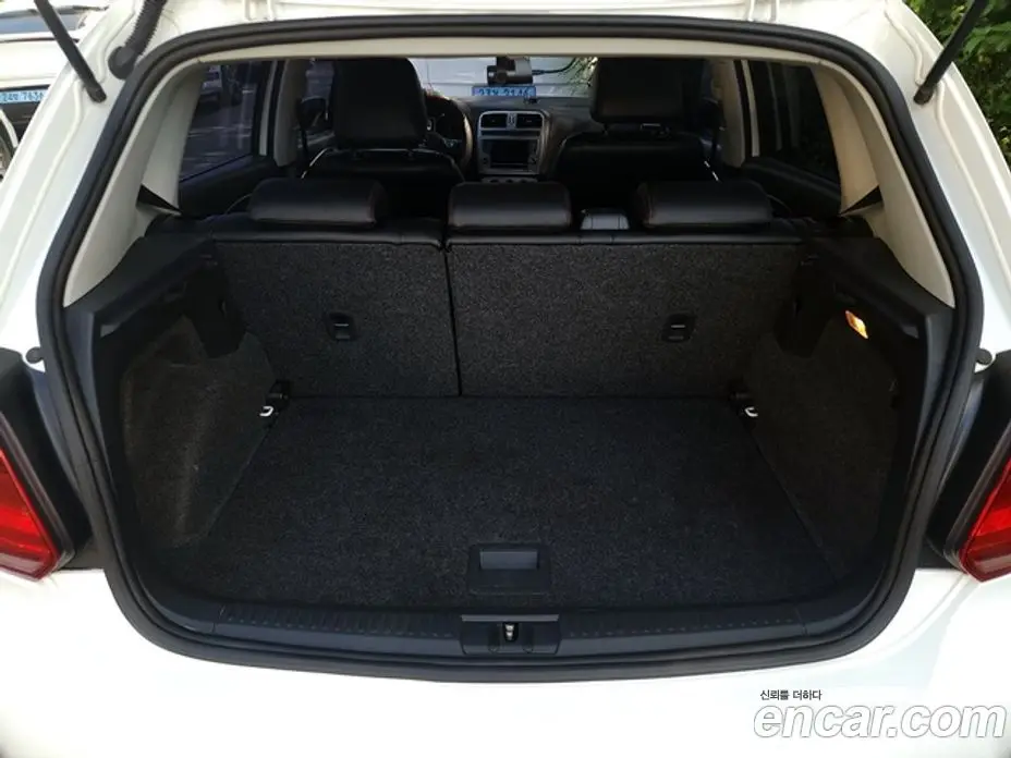 Volkswagen Polo 2015 1.4 автомат (гидро), фото 20 Volkswagen Polo 2015 1.4 автомат (гидро), фото 20