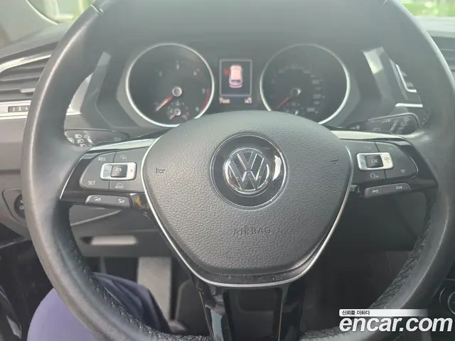 Volkswagen Tiguan 2018 2.0 автомат (гидро), миниатюра 11 Volkswagen Tiguan 2018 2.0 автомат (гидро), миниатюра 11