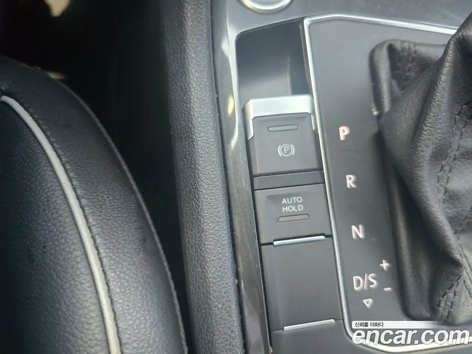 Volkswagen Tiguan 2018 2.0 автомат (гидро), фото 15 Volkswagen Tiguan 2018 2.0 автомат (гидро), фото 15