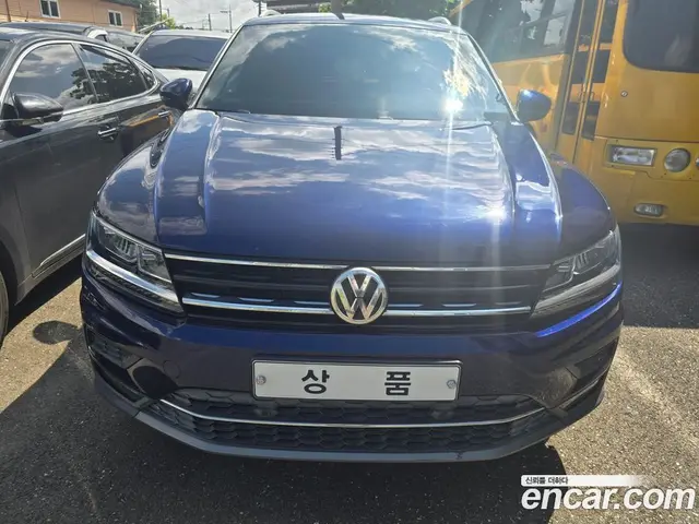 Volkswagen Tiguan 2018 2.0 автомат (гидро), миниатюра 3 Volkswagen Tiguan 2018 2.0 автомат (гидро), миниатюра 3