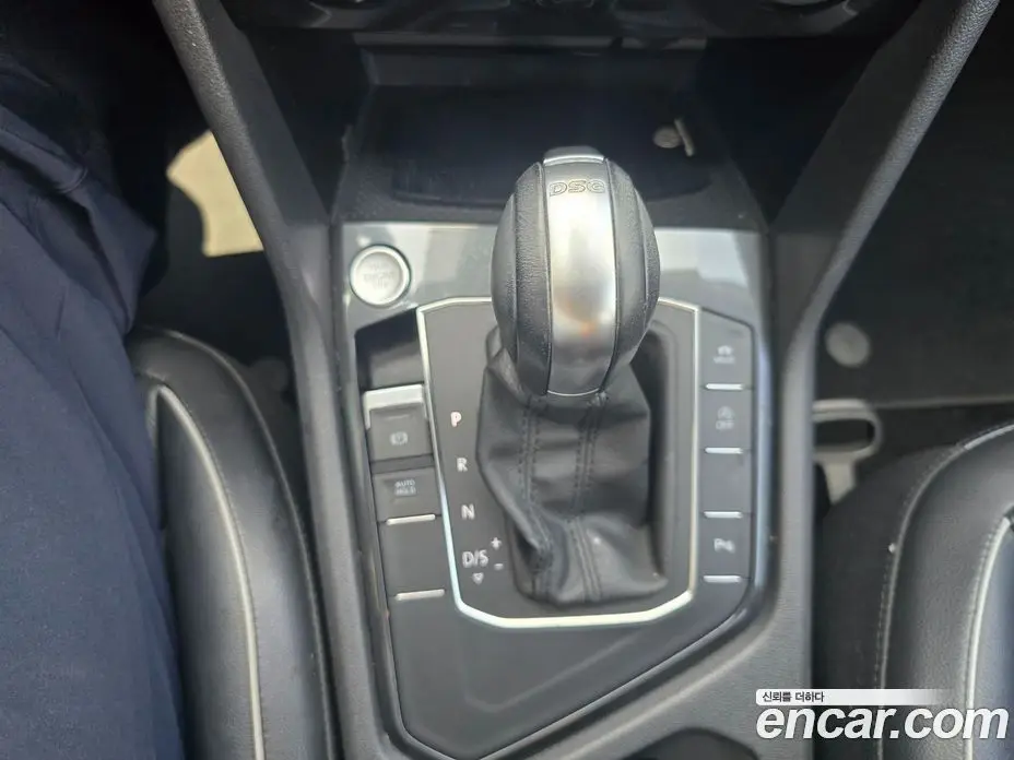 Volkswagen Tiguan 2018 2.0 автомат (гидро), фото 9 Volkswagen Tiguan 2018 2.0 автомат (гидро), фото 9
