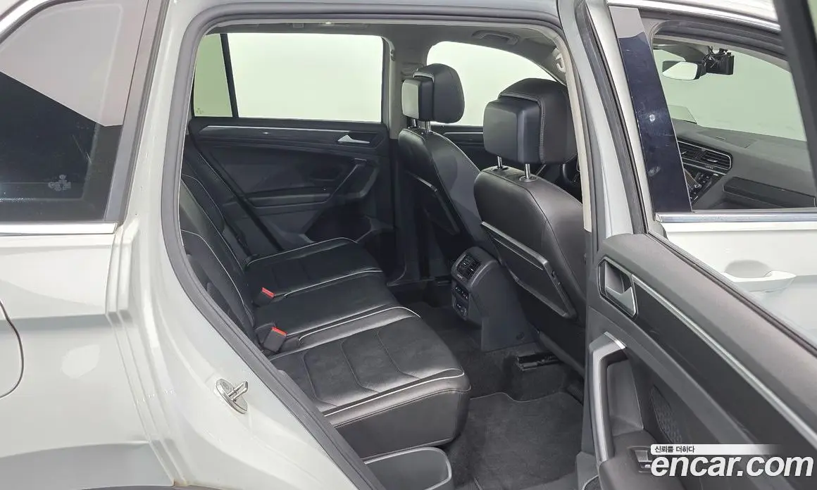 Volkswagen Tiguan 2020 2.0 автомат (гидро), фото 12 Volkswagen Tiguan 2020 2.0 автомат (гидро), фото 12
