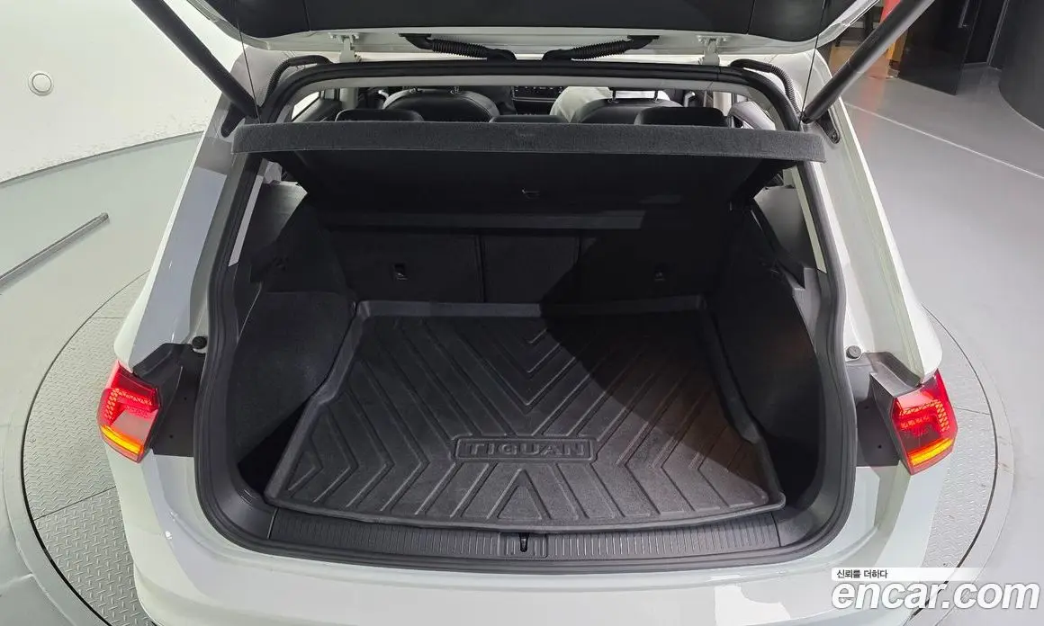 Volkswagen Tiguan 2020 2.0 автомат (гидро), фото 20 Volkswagen Tiguan 2020 2.0 автомат (гидро), фото 20