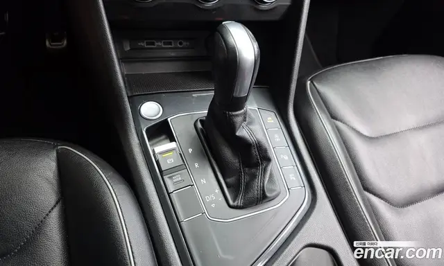 Volkswagen Tiguan 2020 2.0 автомат (гидро), миниатюра 9 Volkswagen Tiguan 2020 2.0 автомат (гидро), миниатюра 9
