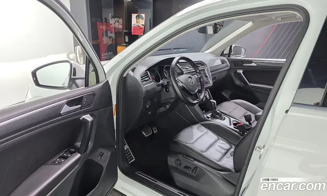 Volkswagen Tiguan 2020 2.0 автомат (гидро), миниатюра 10 Volkswagen Tiguan 2020 2.0 автомат (гидро), миниатюра 10
