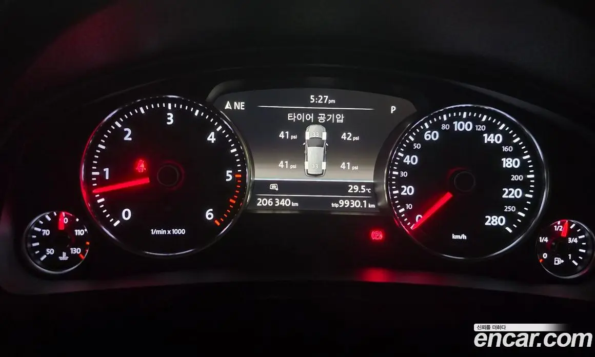 Volkswagen Touareg 2015 3.0 автомат (гидро), фото 8