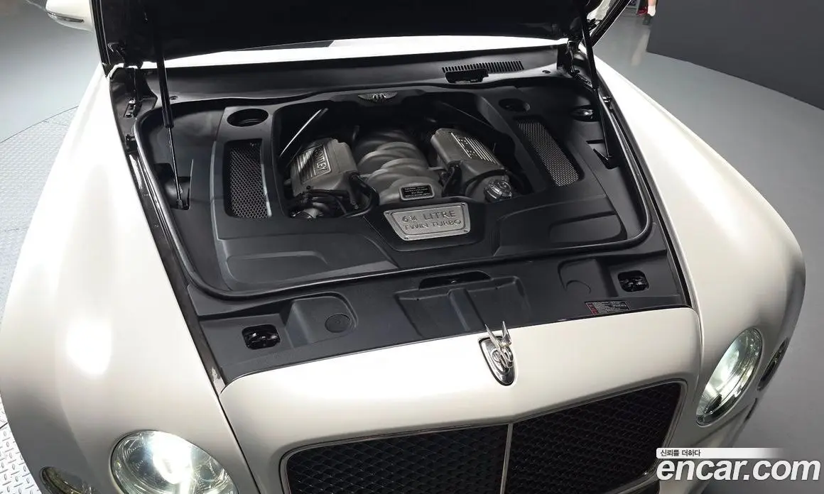 Bentley Mulsanne 2016 6.8 автомат (гидро), фото 6