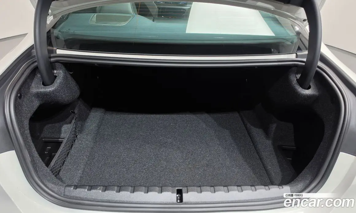 BMW 4 серия 2025 2.0 автомат (гидро), фото 18