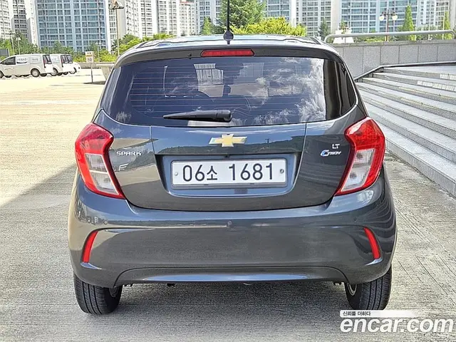 Chevrolet Spark 2017 1.0 автомат (вариатор), миниатюра 2