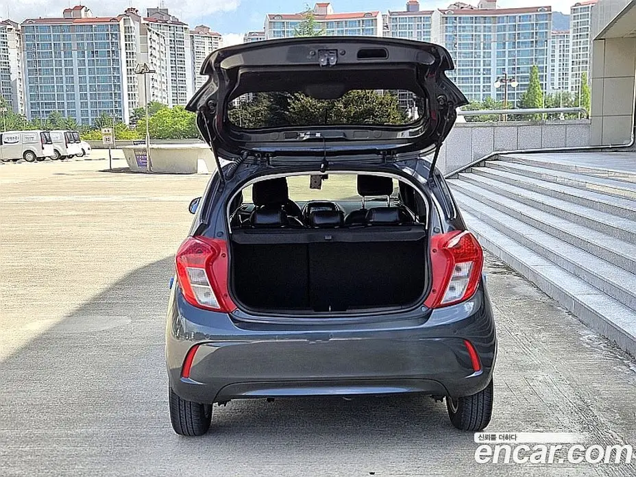 Chevrolet Spark 2017 1.0 автомат (вариатор), фото 12