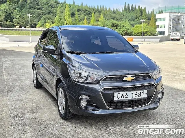 Chevrolet Spark 2017 1.0 автомат (вариатор), миниатюра 3