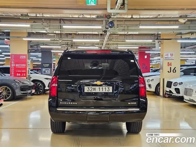 Chevrolet Surburban 2017 5.3 автомат (гидро), миниатюра 4 Chevrolet Surburban 2017 5.3 автомат (гидро), миниатюра 4