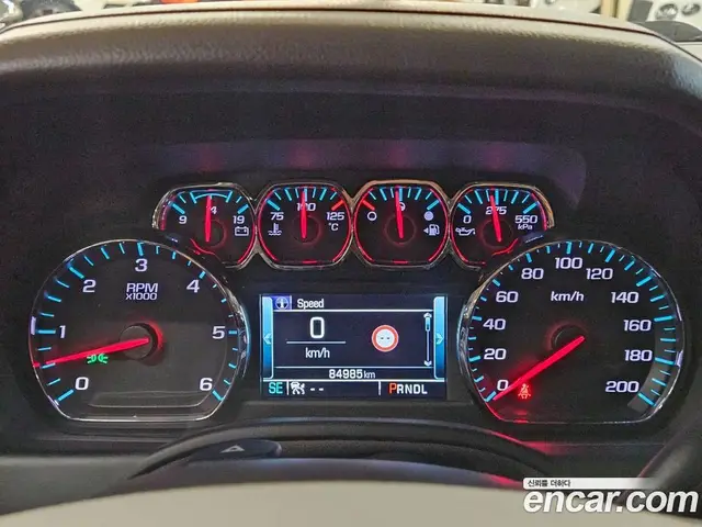 Chevrolet Surburban 2017 5.3 автомат (гидро), миниатюра 8 Chevrolet Surburban 2017 5.3 автомат (гидро), миниатюра 8