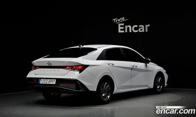 Hyundai Avante 2024 1.6 автомат (гидро), миниатюра 2 Hyundai Avante 2024 1.6 автомат (гидро), миниатюра 2