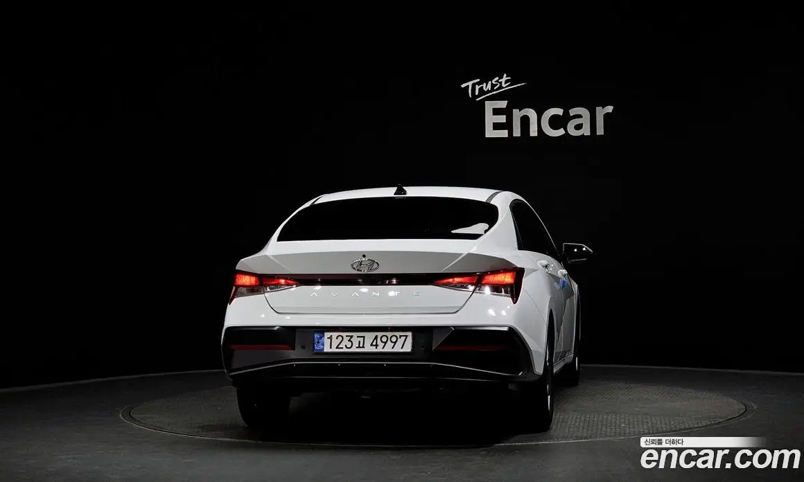Hyundai Avante 2024 1.6 автомат (гидро), фото 4 Hyundai Avante 2024 1.6 автомат (гидро), фото 4