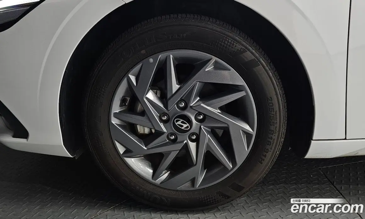 Hyundai Avante 2024 1.6 автомат (гидро), фото 5 Hyundai Avante 2024 1.6 автомат (гидро), фото 5