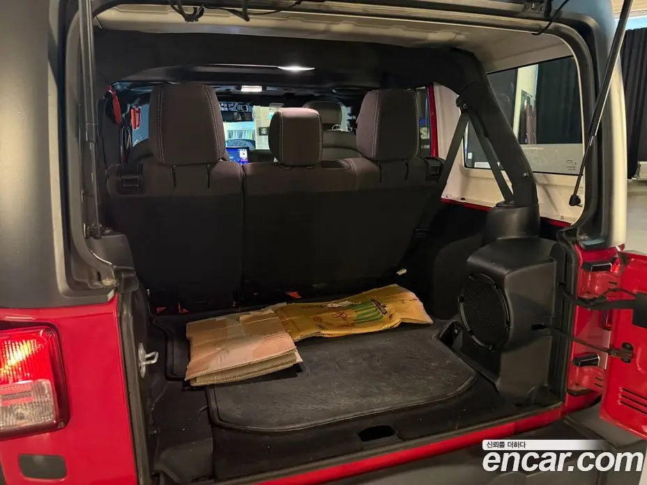 Jeep Wrangler 2014 2.8 автомат (гидро), фото 18
