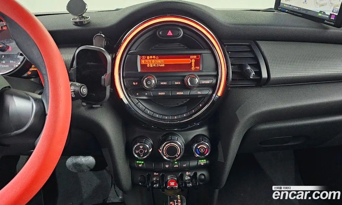 Mini Cooper 2014 1.5 автомат (гидро), фото 19 Mini Cooper 2014 1.5 автомат (гидро), фото 19
