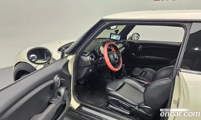 Mini Cooper 2014 1.5 автомат (гидро), миниатюра 10 Mini Cooper 2014 1.5 автомат (гидро), миниатюра 10