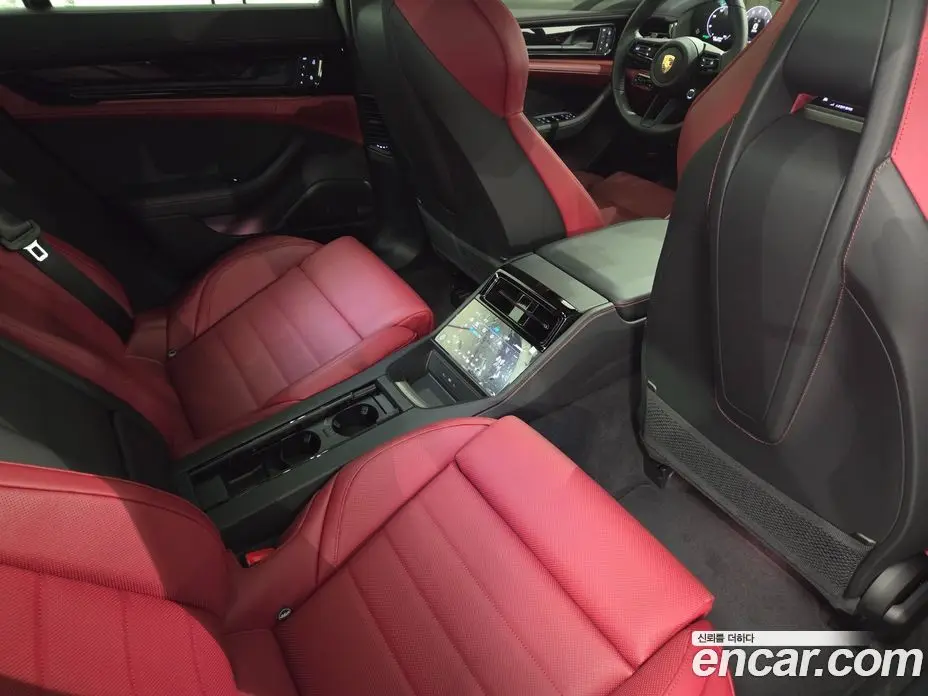 Porsche Panamera 2025 4.0 автомат (гидро), фото 20 Porsche Panamera 2025 4.0 автомат (гидро), фото 20