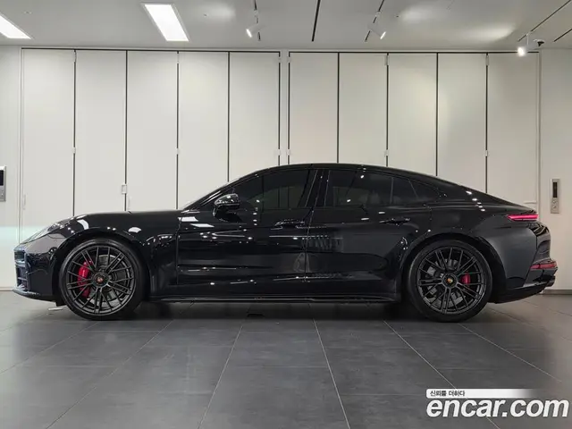 Porsche Panamera 2025 4.0 автомат (гидро), миниатюра 6 Porsche Panamera 2025 4.0 автомат (гидро), миниатюра 6