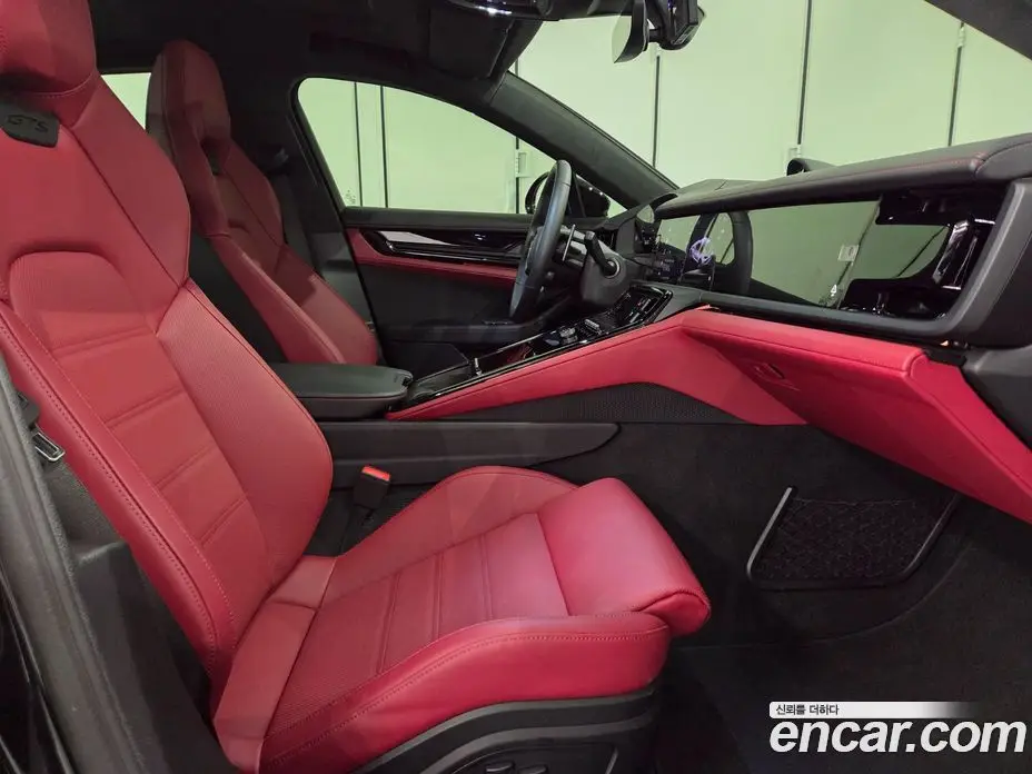 Porsche Panamera 2025 4.0 автомат (гидро), фото 7 Porsche Panamera 2025 4.0 автомат (гидро), фото 7