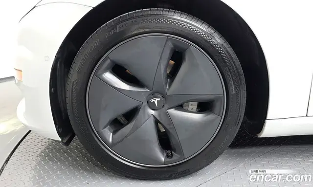 Tesla Model 3 2020 0.1 автомат (гидро), миниатюра 5