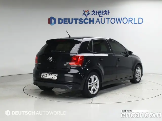 Volkswagen Polo 2014 1.6 автомат (гидро), миниатюра 2